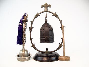 Altaarschel - Brons, Boeddhistische rituele belset –