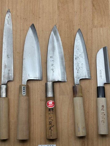 Japanese Kitchen Knife Set CA388 – Yanagiba, Santoku &