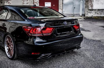 Achterspoiler Lexus LS Mk4 Facelift, Verzenden