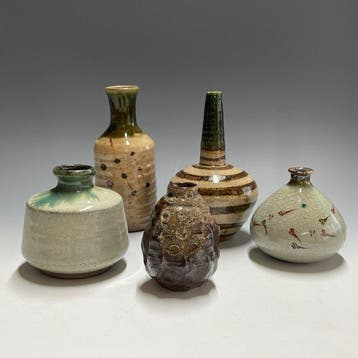 Vaas - Aardewerk - Japan - Japanse bloem, kleine vaas
