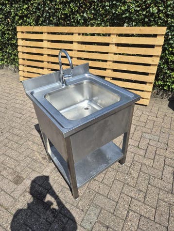 rvs spoeltafel werktafel in veiling verkoop slagerij, Gebruikt, RVS Meubilair