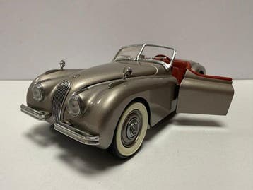 Danbury Mint 1:24 - Modelauto - Jaguar XK120 (1949), Nieuw