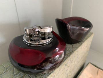 Japanse tafel- aansteker & Asbak Set - Rood/Zwart laque -, Nieuw