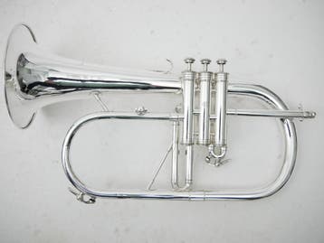 Gebruikte Courtois Bugel model AC157 verzilverd 160mm beker, Muziek en Instrumenten, Ophalen of Verzenden, Gebruikt, Overige typen