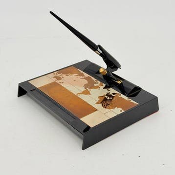 Bureau - Wereldkaart - Messing, Hars - Ruimtevaarttijdperk