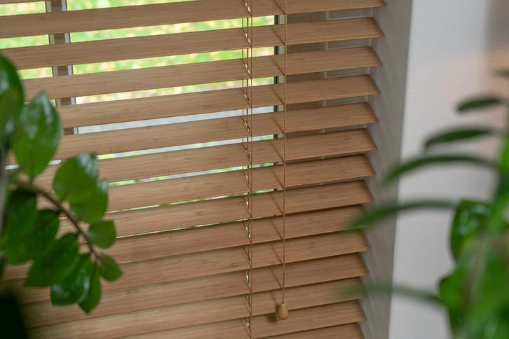 Jaloezieen van natuurlijk bamboe. 50mm op maat gemaakt, Huis en Inrichting, Stoffering | Gordijnen en Lamellen, Overige kleuren