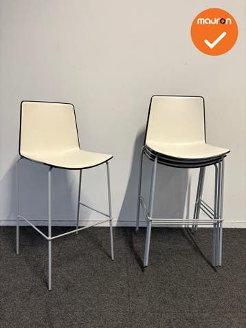 Pedrali Tweet barkrukken – Set van 4 - zithoogte 74 cm, Vergader- of Presentatieruimte, Ophalen of Verzenden, Gebruikt, Stoel