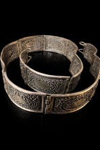 Belt fragments - Indonesië - 20e eeuw