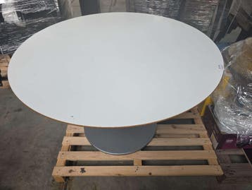Ronde eettafel met metalen onderstel, Nieuw in verpakking