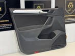 VW Tiguan portier bekleding 4-deurs links voor bj.2022, Auto-onderdelen, Interieur en Bekleding, Gebruikt, Volkswagen