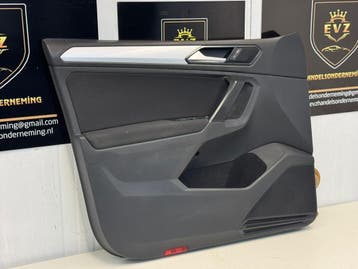 VW Tiguan portier bekleding 4-deurs links voor bj.2022, Auto-onderdelen, Interieur en Bekleding, Gebruikt, Volkswagen