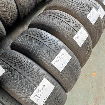 4 x Michelin 245-50-19 Winterbanden 6mm, 19 inch, Band(en), Personenwagen, Gebruikt