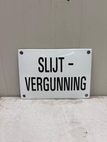 Slijtvergunning – Nederlands Emaille Horecabord – Klassieke, Antiek en Kunst