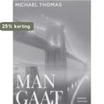 Man Gaat Neer 9789041412386 M. Thomas, Boeken, Romans, Verzenden, Gelezen, M. Thomas