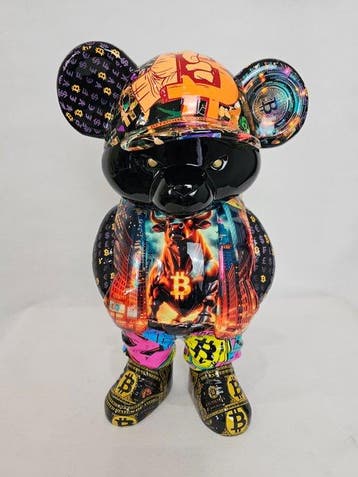 ArtBrut by Ann - sculptuur, AngryBear x Bitcoin - 40 cm -
