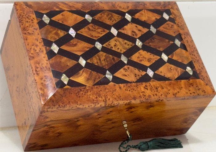 Doos - Palissander, Thuya, Satijnhout, Antiek en Kunst, Curiosa en Brocante