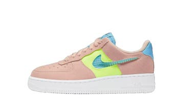 Nike Air Force 1 Low Washed Coral Ghost Green (W), Nieuw