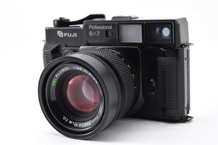 Fuji GW670II Professional 6x7 Rangefinder - EBC Fujinon 90mm