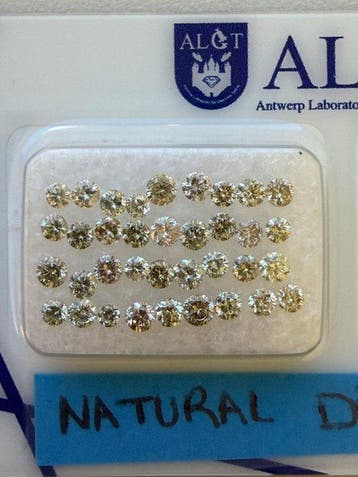 36 pcs Diamant (Natuurlijk gekleurd) - 1.47 ct - Rond -, Sieraden, Tassen en Uiterlijk, Nieuw