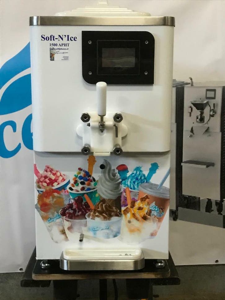 Smach 1600 APHT 220v luchtgekoelde Softijsmachine softijs, Zakelijke goederen, Horeca | Food, IJs