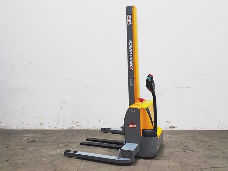 JUNGHEINRICH EMC B10 ELEKTRO BREEDSPOOR STAPELAAR - 2000 mm, Zakelijke goederen, Machines en Bouw | Heftrucks en Intern transport