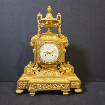 Tafelklok Lodewijk XVI-stijl - Verguld brons - 1850-1900 -