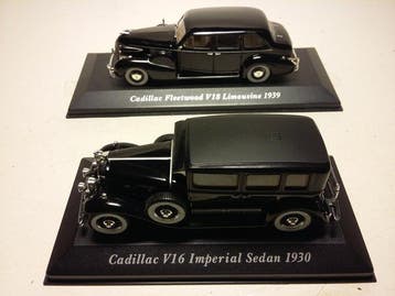 IXO 1:43 - Modelauto (2) - Lot de 2 Cadillac Limousine des, Nieuw