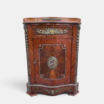 Credenza - Hout, Brons - Dressoir met friezen