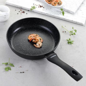 TIROSS Granieten koekenpan 26 cm met GREBLON laag voor al..., Ophalen of Verzenden, Nieuw