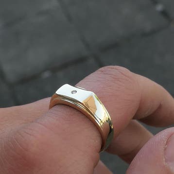 Gouden zegelring met diamant; 0,01 ct., Gebruikt, 19 tot 20, Heer, Ophalen of Verzenden