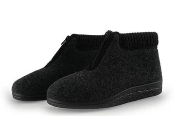 Comfort Plus Pantoffels in maat 39 Zwart, Verzenden, Zwart, Zo goed als nieuw, Pantoffels of Sloffen