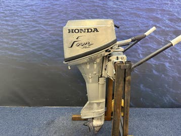 Honda 8 pk buitenboordmotor, 5 tot 10 pk, Viertaktmotor, Ophalen of Verzenden, Zo goed als nieuw