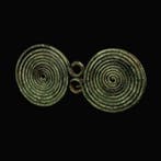 Bronstijd dubbel spiraalbroche / fibule - 10,8 cm, Antiek en Kunst