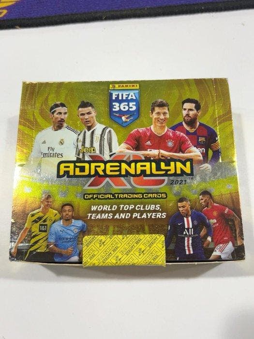 2021 Panini FIFA 365 Cristiano Ronaldo, Lionel Messi, Robert, Verzamelen, Stickers