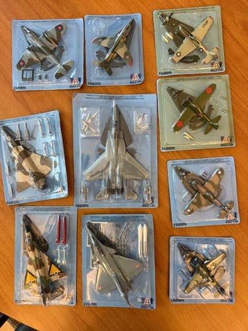 1:100 - Modelvliegtuig (10) - Fabbri / Italeri, Nieuw