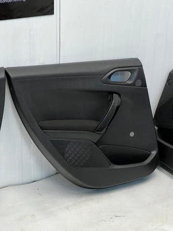Peugeot 208 portier bekleding 4-deurs bj.2014 kleur EFC, Gebruikt, Peugeot