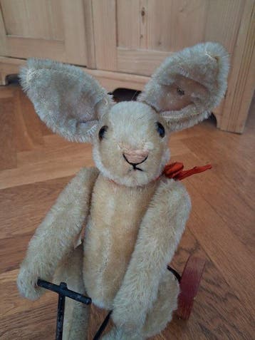 Steiff - Speelgoed Hase auf Gefährt zum Ziehen - Duitsland