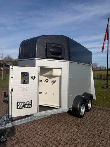 Nieuw! Prachtige Humbaur Equitos 2-paards met zadelkamer!, Dieren en Toebehoren, Ophalen, Nieuw, Aluminium, 2-paards trailer