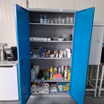 Divers keukenbenodigdheden in kast, Huis en Inrichting, Nieuw