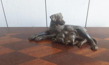 P. Chenet - Figuur - Hond - 16 cm - Brons