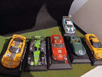 IXO / Altaya / 1:43 - Model sportwagen (6) - Corvette CR5, Nieuw