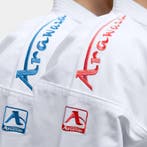 Arawaza Karatepak WKF Combo kit Rood & Blauw (Maat: 190), Sport en Fitness, Vechtsporten en Zelfverdediging, Verzenden, Nieuw