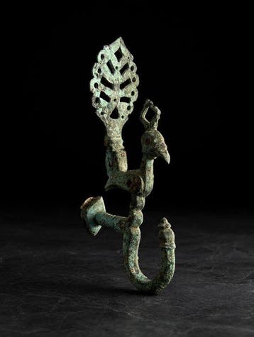 Oud-Romeins, Keizerrijk Brons Pauwenkaarsenhouder - 12.2 cm