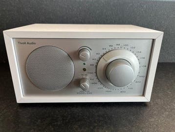 Tivoli Audio Henry Kloss - Model One Compact Tabletop AM/FM, Audio, Tv en Foto, Radio's, Nieuw