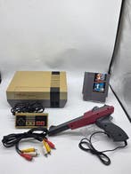 Nintendo - Nes - 8bit 1985 - PAL - Including Zapper - Cables, Spelcomputers en Games, Nieuw