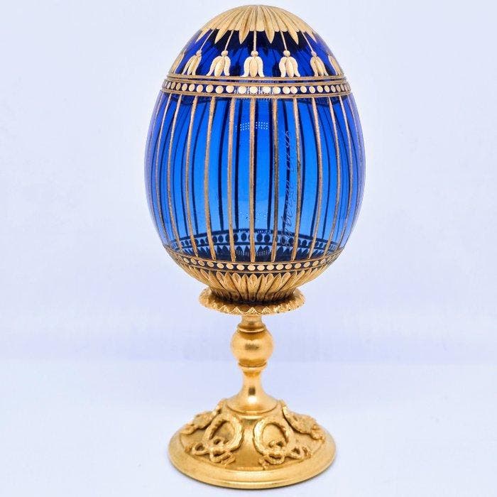 Fabergé-stijl ei Ei - Fabergé - 22k gilded Romanov huge, Antiek en Kunst, Curiosa en Brocante