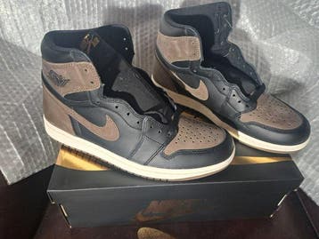 Nike - Air Jordan 1 Retro High OG - Sneakers - Maat: EU 44.5, Nieuw