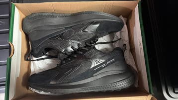 Partij Schoenen Zalando Retouren | Nike, Jordan, UGG & meer, Ophalen, Textiel