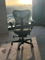 Refurbished Herman Miller Mirra - Hoge Kortingen, Verzenden, Zwart, Zo goed als nieuw, Bureaustoel