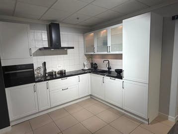 Showmodel landelijke hoekkeuken mat wit 0020 - 7, Ophalen, Nieuw